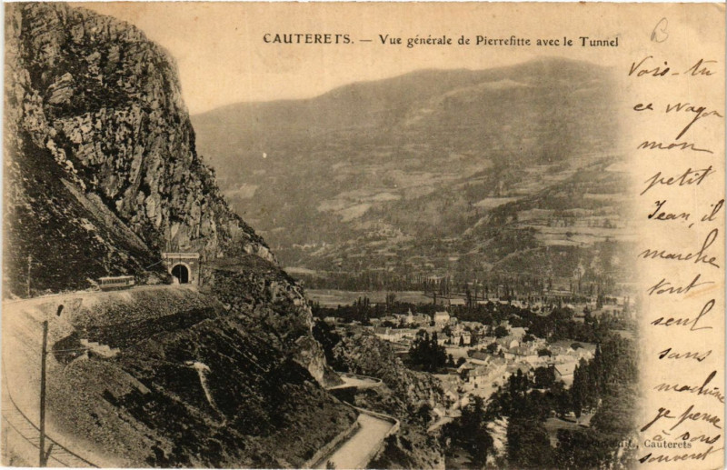 Carte postale ancienne Cauterets Vue générale de Pierrefitte avec le Tunnel à Cauterets