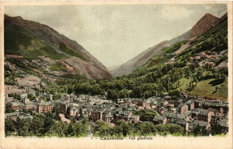 Carte postale ancienne Cauterets Vue générale à Cauterets