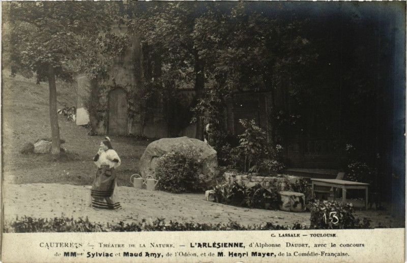 Carte postale ancienne Cauterets Theatre de la Nature-L'Arlesienne à Cauterets