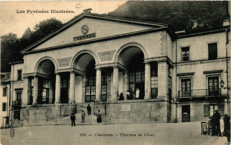 Carte postale ancienne Cauterets THERMes de Cesar à Cauterets