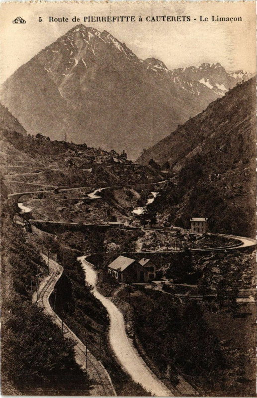 Carte postale ancienne Cauterets Route de Pierrefitte-Le Limacon à Cauterets