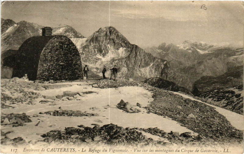 Carte postale ancienne Cauterets Le Refuge du Vignemale à Cauterets