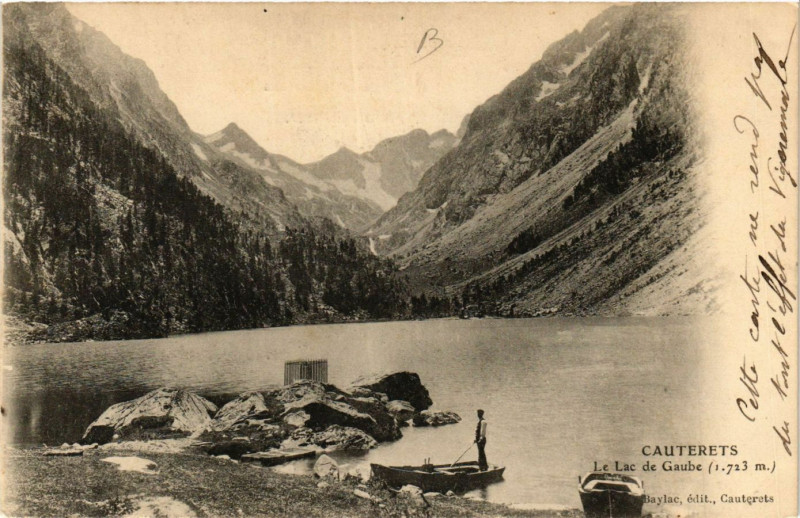Carte postale ancienne Cauterets Le Lac de Gaube à Cauterets