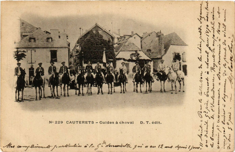 Carte postale ancienne Cauterets Guides a chevai à Cauterets