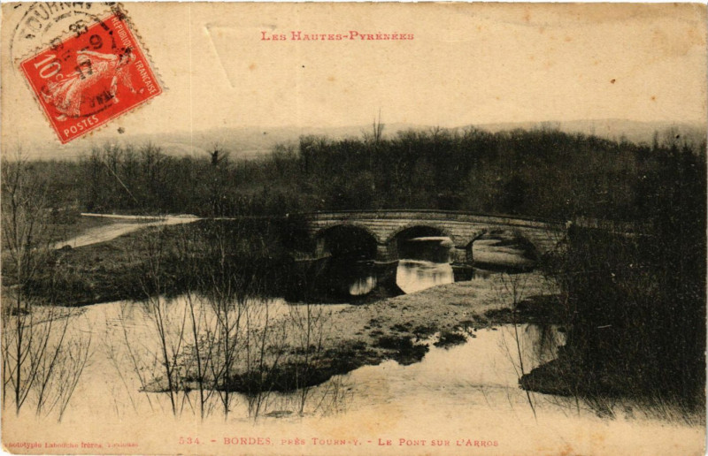 Carte postale ancienne Bordes Le Pont sur l'Arros à Bordes