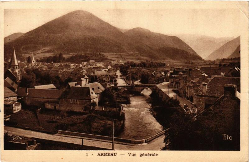 Carte postale ancienne Arreau Vue générale à Arreau
