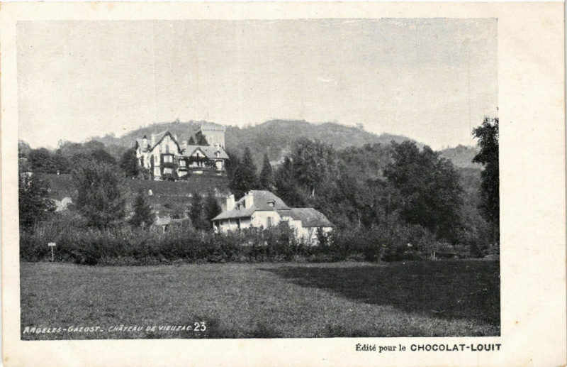 Carte postale ancienne Argeles-Gazost Chateau de Viauzac à Argelès-Gazost