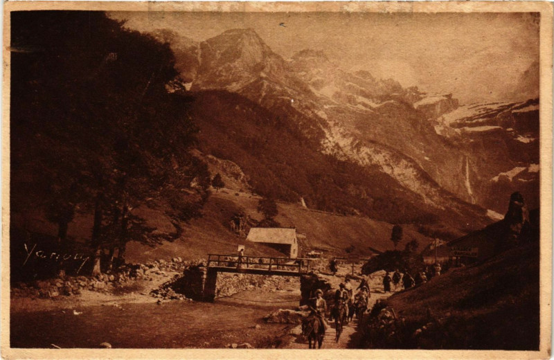 Carte postale ancienne Gavarnie Le Gave au pont de Brioule