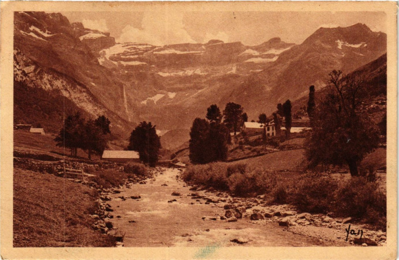 Carte postale ancienne Gavarnie Le Crique et le Gave
