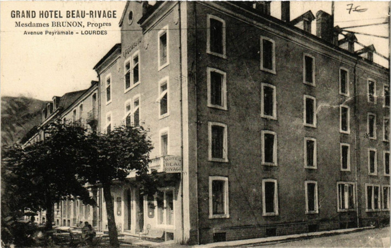 Carte postale ancienne Grand Hotel Beau Rivage
