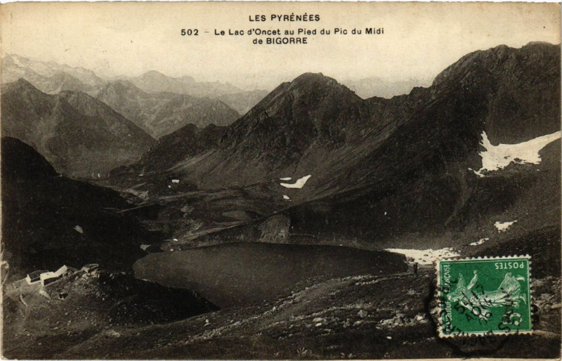 Carte postale ancienne Pyrenées - Le Lac d'Oncet au Pied du Pic du Midi-de-Bigorre