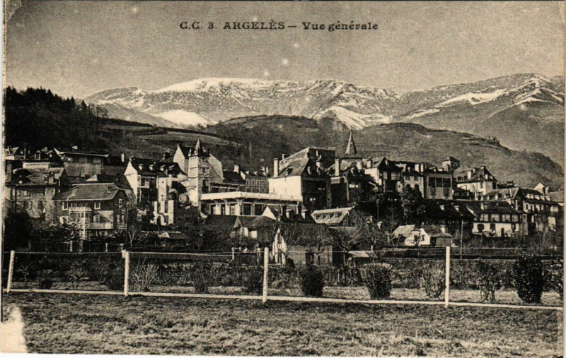 Carte postale ancienne Argeles - Vue générale