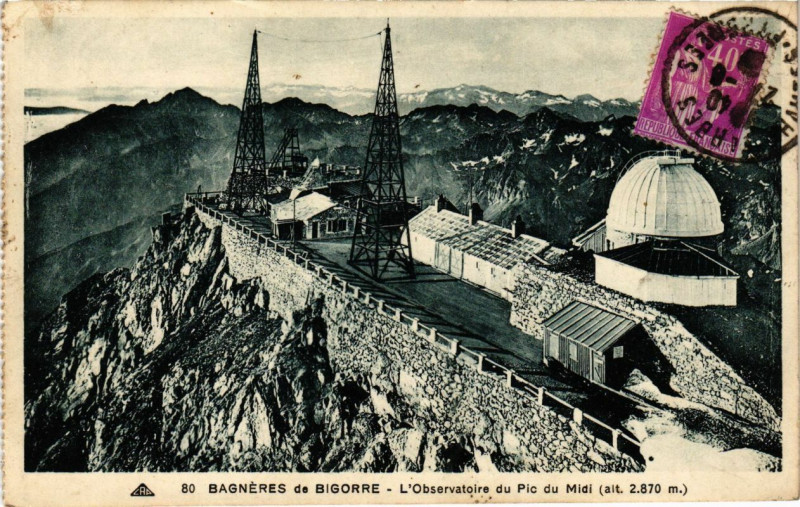 Carte postale ancienne Bagneres-de-Bigorre - L'Observatoire du Pic du Midi à Bagnères-de-Bigorre