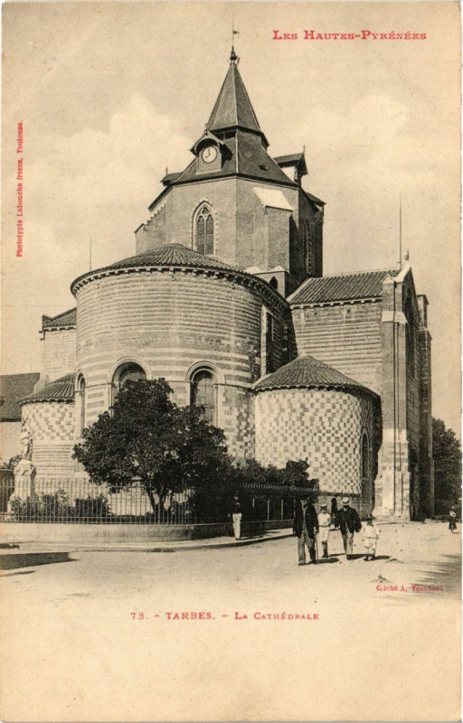 Carte postale ancienne Tarbes - La Cathedrale à Tarbes