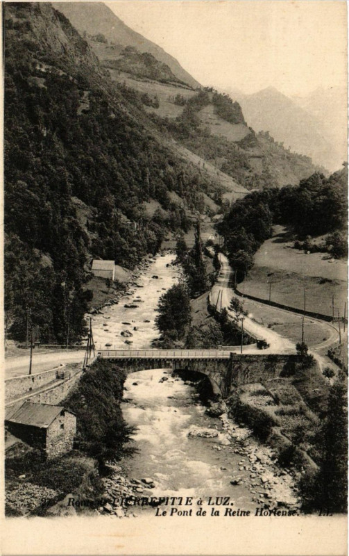 Carte postale ancienne Route Pierrefitte a Luz - Le Pont de la Reine Hortense à Ens