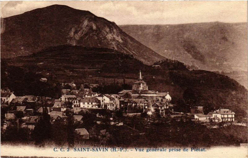 Carte postale ancienne Saint-Savin - Vue générale prise de Pietat à Saint-Savin