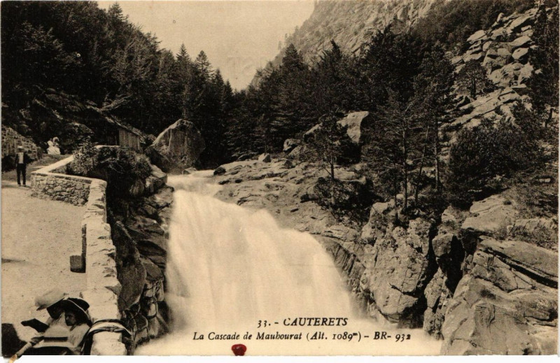 Carte postale ancienne Cauterets - La Cascade de Mauhourat à Cauterets