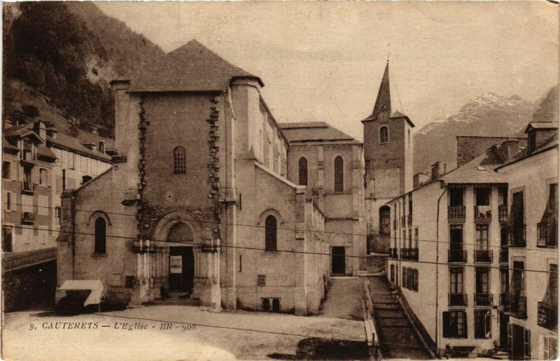 Carte postale ancienne Cauterets - L'Eglise à Cauterets