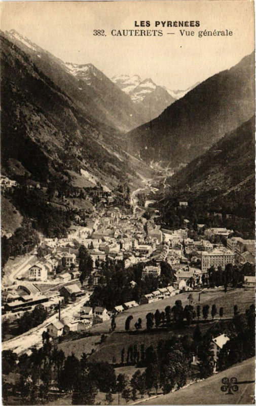 Carte postale ancienne Cauterets - Vue générale à Cauterets