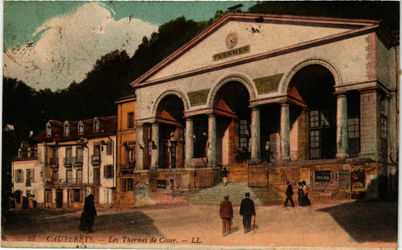 Carte postale ancienne Cauterets - Les THERMes de Cesar à Cauterets