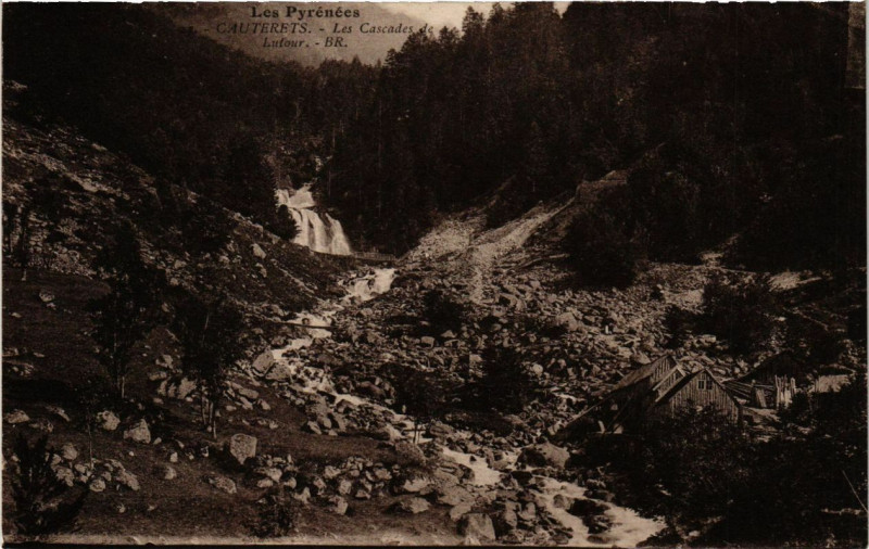 Carte postale ancienne Cauterets - Les Cascades de Lutour à Cauterets