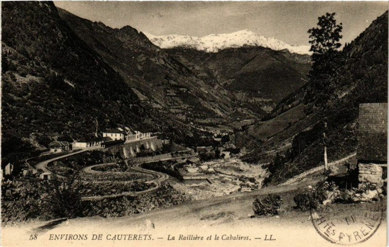 Carte postale ancienne Cauterets - La RAIlliere et le Cabaliros à Cauterets