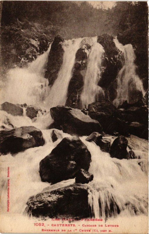 Carte postale ancienne Cauterets - Cascade de Lutour Ensemble de la 1re Chute à Cauterets