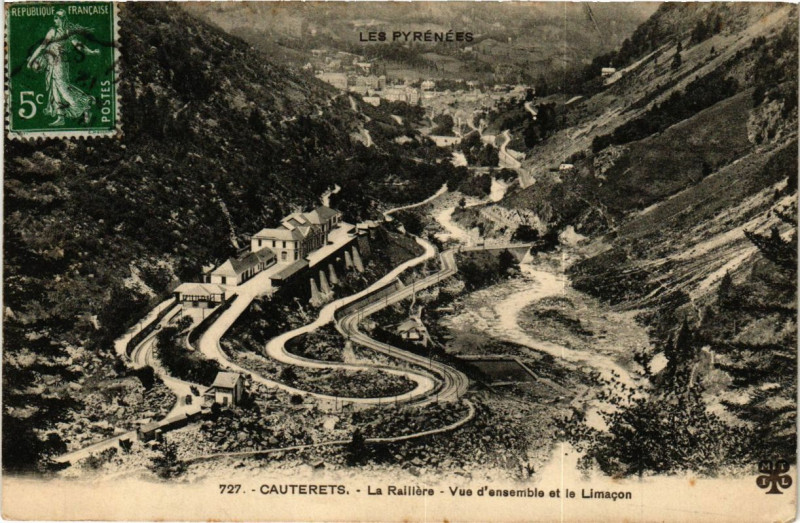 Carte postale ancienne Cauterets - La RAIllere - Vue d'ensamble et le Limacon à Cauterets