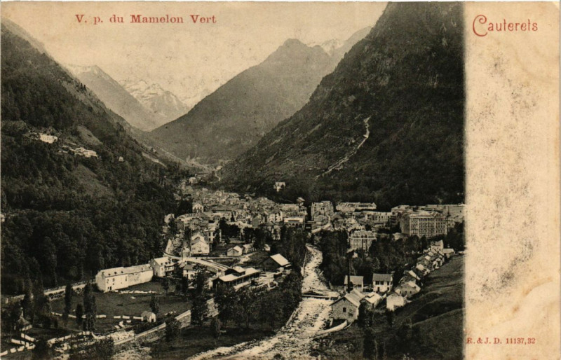 Carte postale ancienne Cauterets - V. p. du Mamelon Vert à Cauterets