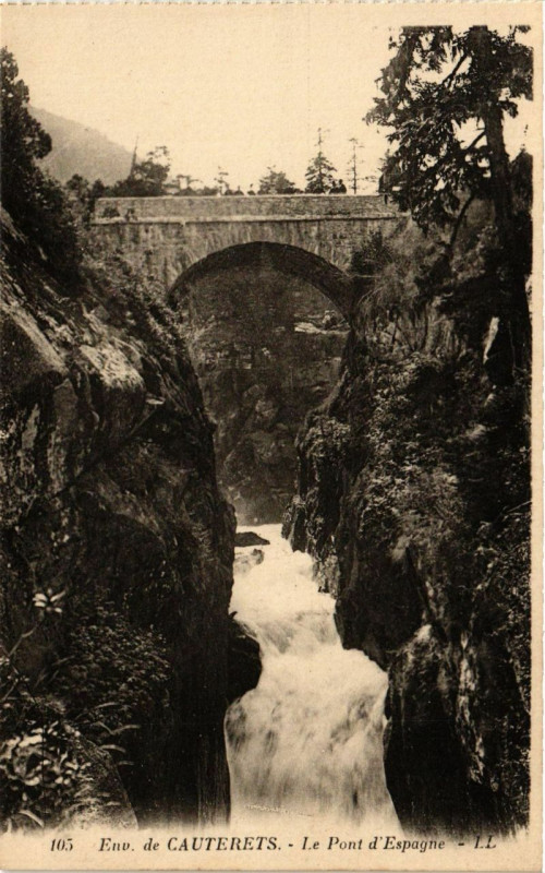 Carte postale ancienne Cauterets - Le Pont d'Espagne à Cauterets