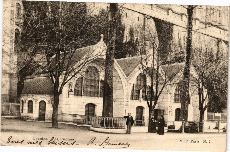 Carte postale ancienne Les Piscines à Lourdes
