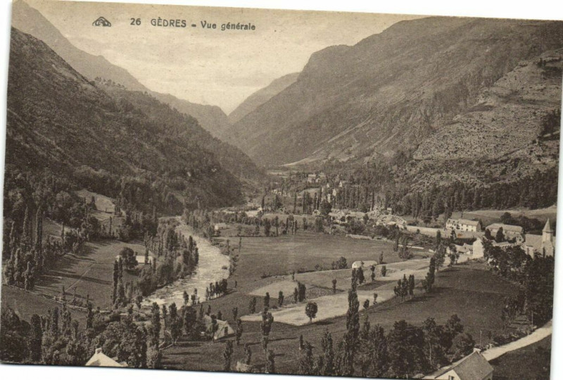 Carte postale ancienne Cedres - Vue générale