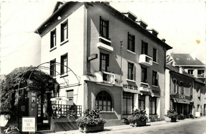 Carte postale ancienne Hotel de l'Orient 42.Route Toulouse - Lannemezan à Lannemezan