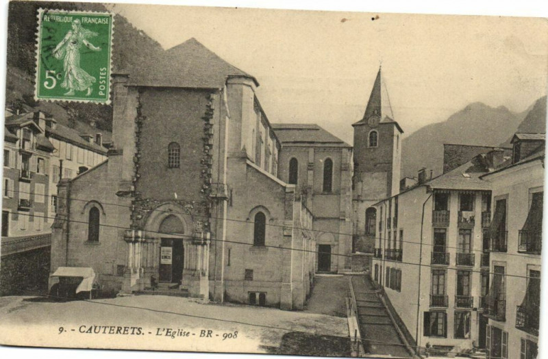 Carte postale ancienne Cauterets - L'Eglise à Cauterets