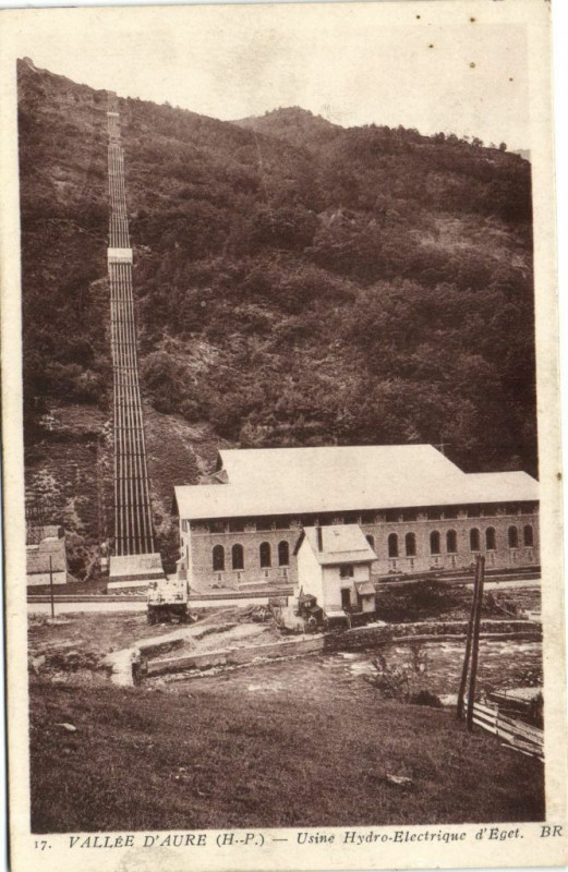 Carte postale ancienne Vallée d'Aure (H.-P.-) Usine Hydro-Electrique d'Eget