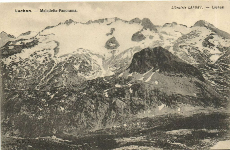 Carte postale ancienne Luchon - Maladette-Panorama à Luc