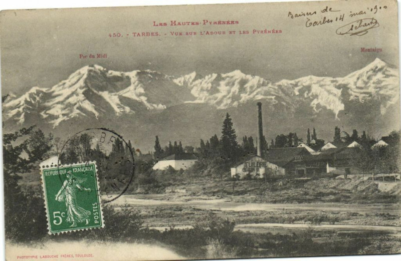 Carte postale ancienne Les Hautes Pyrenées Tarbes - Vue sur l'Adous et les Pyrenées à Tarbes