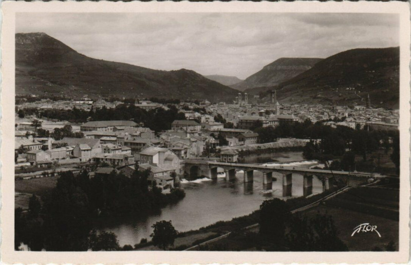 Carte postale ancienne Millau - Vue générale à Millau