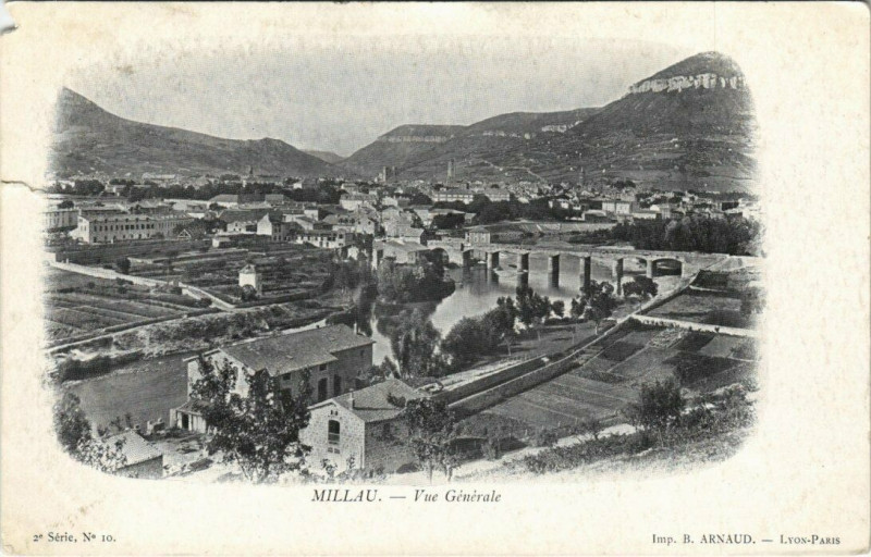 Carte postale ancienne Millau - Vue générale à Millau
