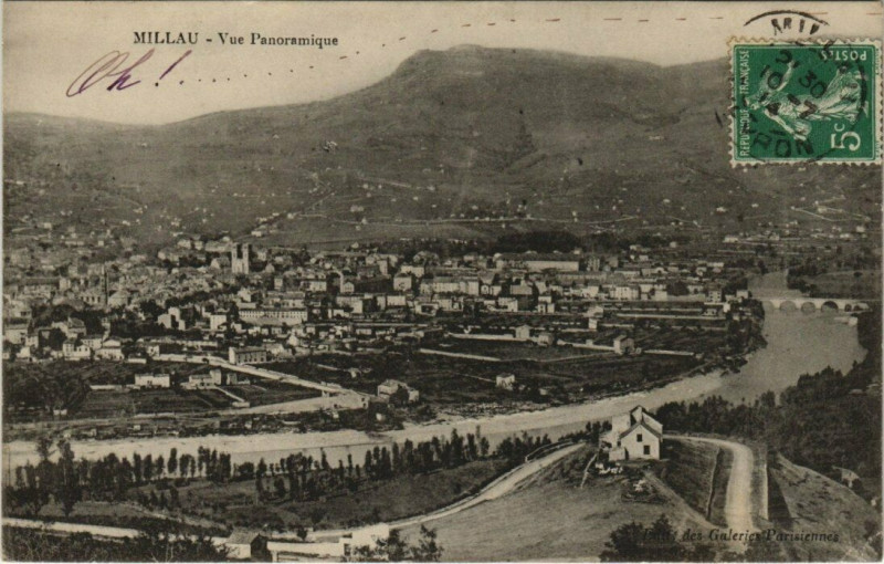 Carte postale ancienne Millau - Vue panoramique à Millau