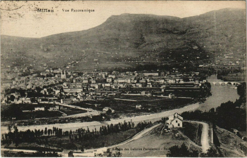 Carte postale ancienne Millau - Vue Panoramique à Millau