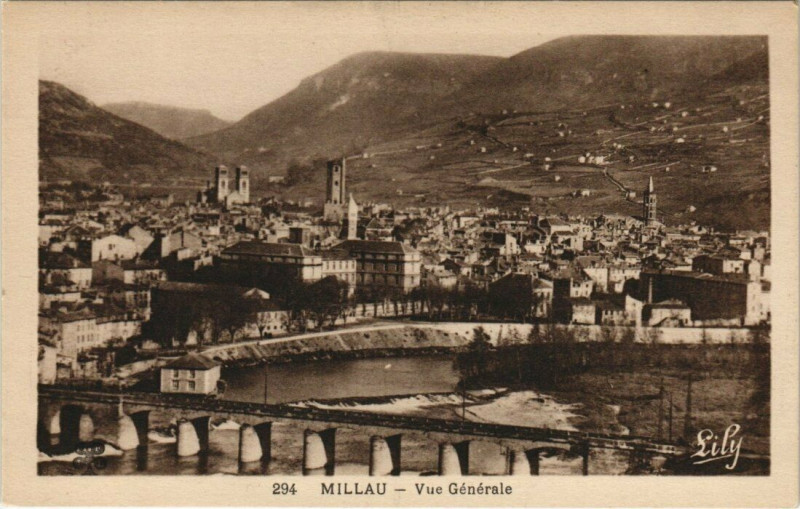 Carte postale ancienne Millau - Vue générale à Millau