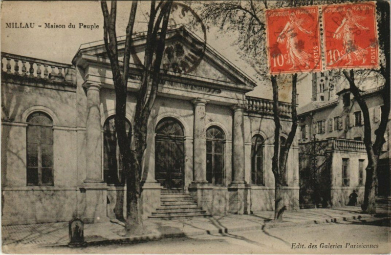 Carte postale ancienne Millau - Maison du peuple à Millau