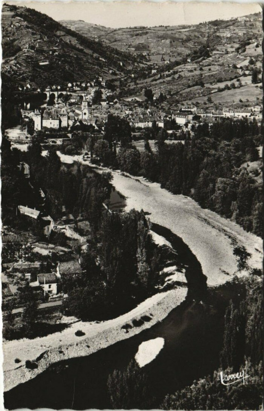 Carte postale ancienne Entraygues - Vue générale