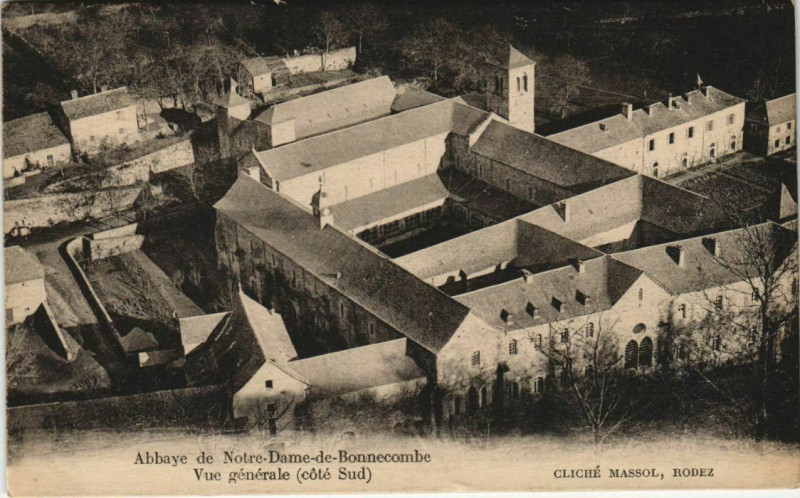 Carte postale ancienne Abbaye de Notre-Dame-de-Bonnecombe - Vue générale