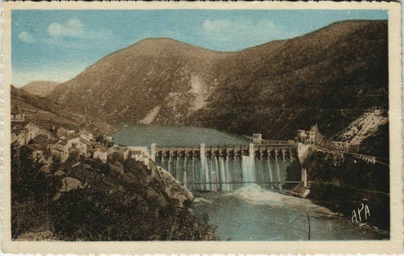 Carte postale ancienne Environs de Melvieu - Pinet