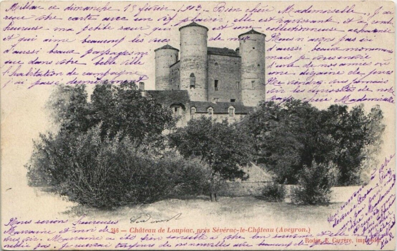 Carte postale ancienne Chateau de Loupiac pres Severac-le-Chateau