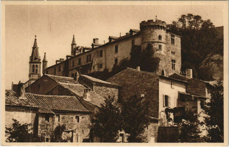 Carte postale ancienne Environs de Millau - Le Chateau de Croisseis à Millau