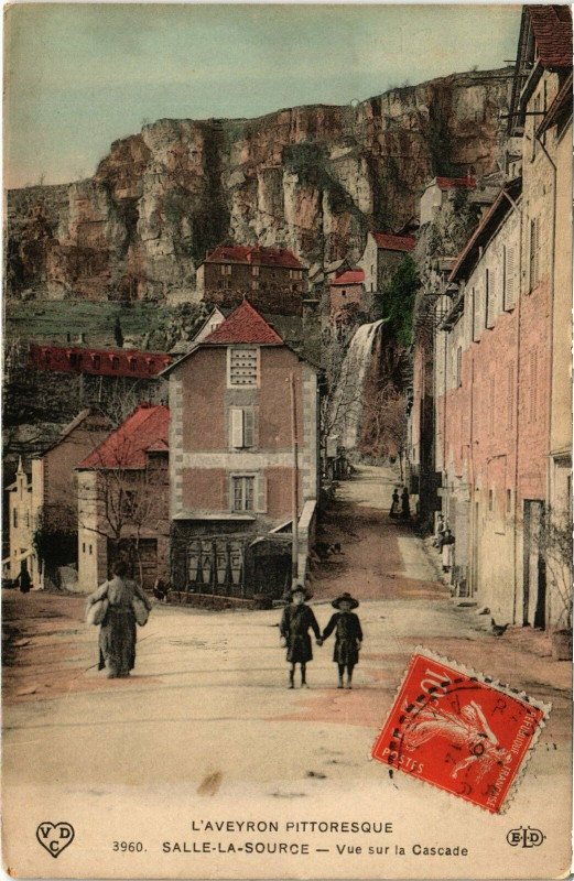 Carte postale ancienne Salle-la-Source - Vue sur la Cascade