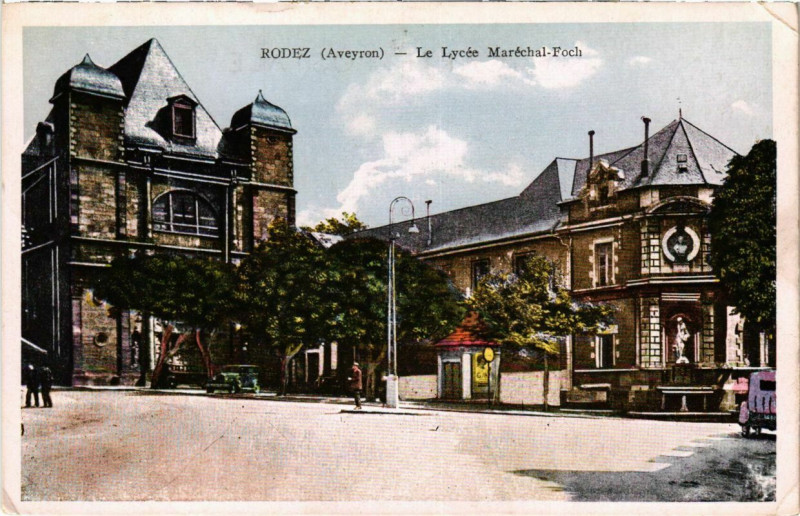 Carte postale ancienne Rodez - Le Lycee Marechal-foch à Rodez